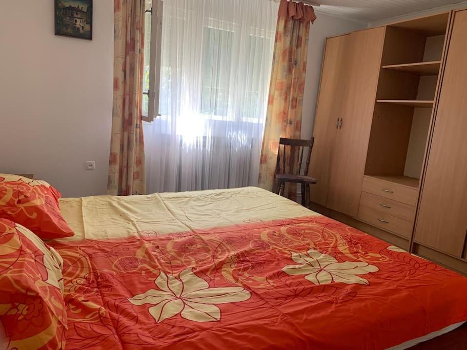 Cheerfull 2-Bedroom With Patio. Close To All Ameneties. Zagreb Exteriör bild